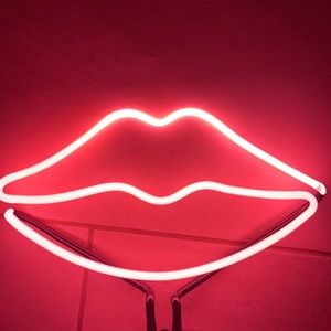 Pink lips LED